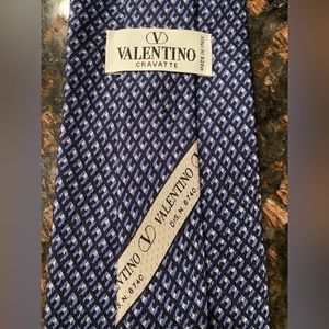Valentino Cravatte Silk Necktie Geometric Print
